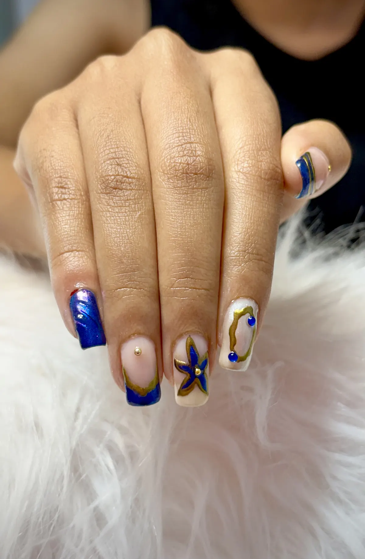 Nailish hand nail art design 2